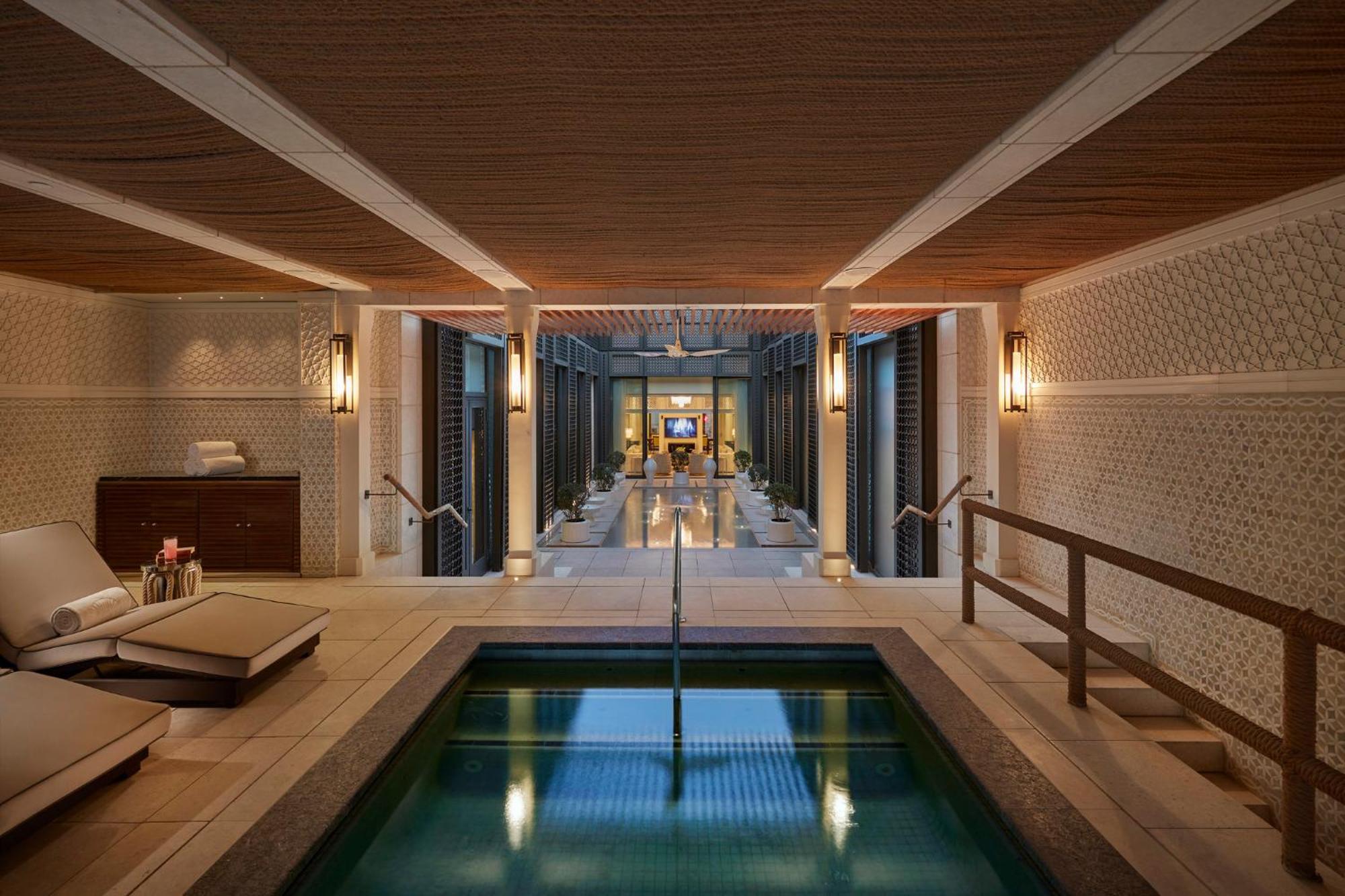 Mandarin Oriental, Doha Hotel Exterior photo Spa at The Ritz-Carlton, DIFC