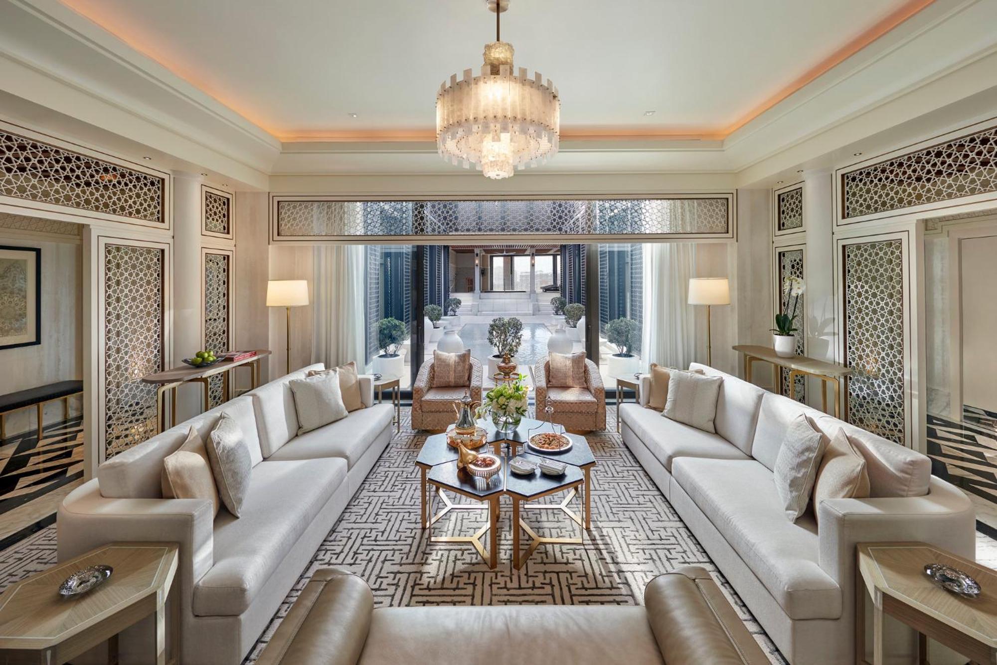 Mandarin Oriental, Doha Hotel Exterior photo The living room of a suite at the Ritz-Carlton, DIFC
